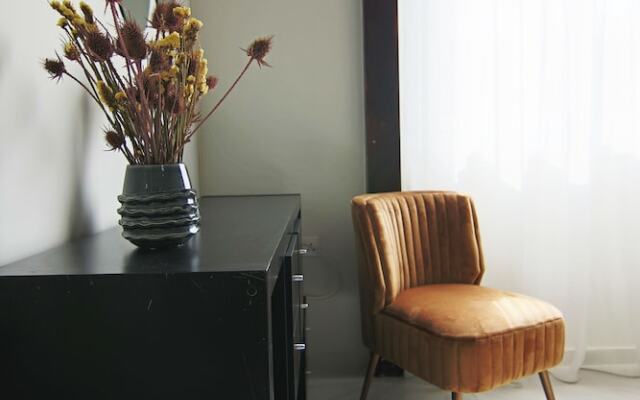 Phaedrus Living: City View Luxury Flat Harbour 03