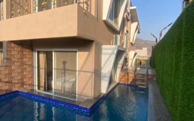 Mount Villas 3 bhk private pool