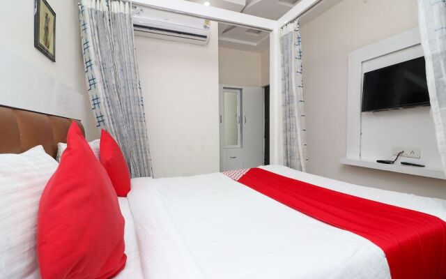 OYO 37492 Fab Home Stay
