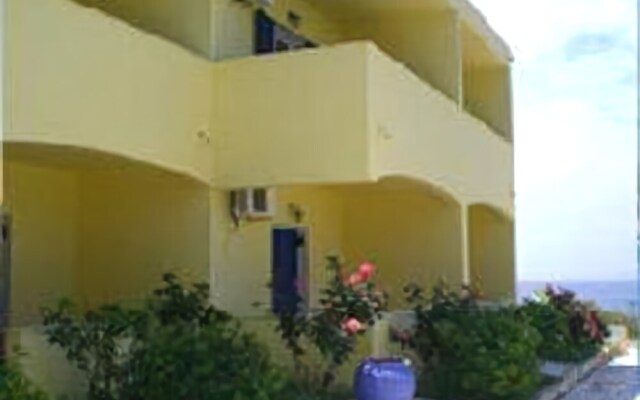 Ammes Apartments