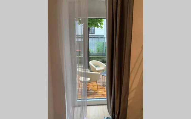 Atelier - Apartment with Garden