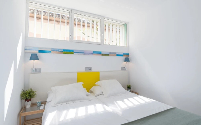 Pedregalejo: Cozy Apartment Front Of The Beach