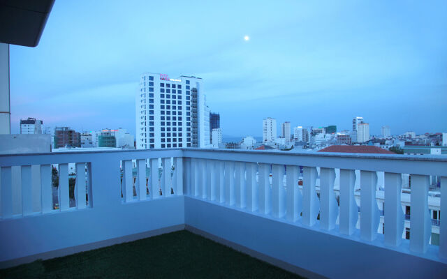 Lavender Danang Hotel