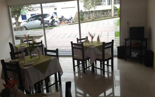 Regines Hotel