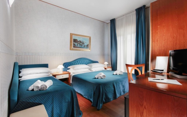 Color Metropolitan Beach Hotel MiMa