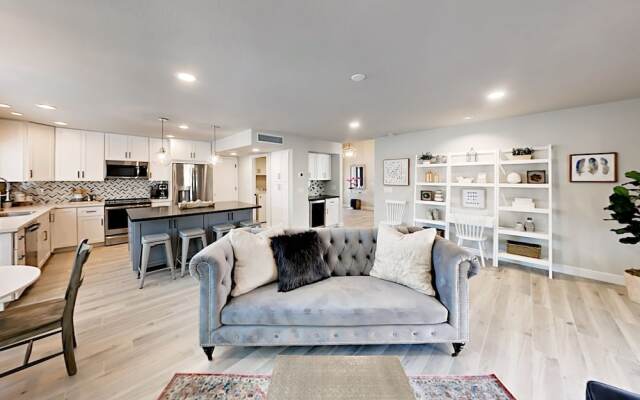 N 51st - 4 Br Home