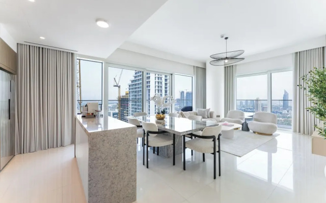 Upscale 2-BR in Grand Bleu by Elie Saab