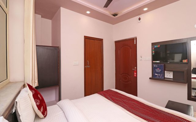 Oyo 13136 Hotel Taj Ansh 2