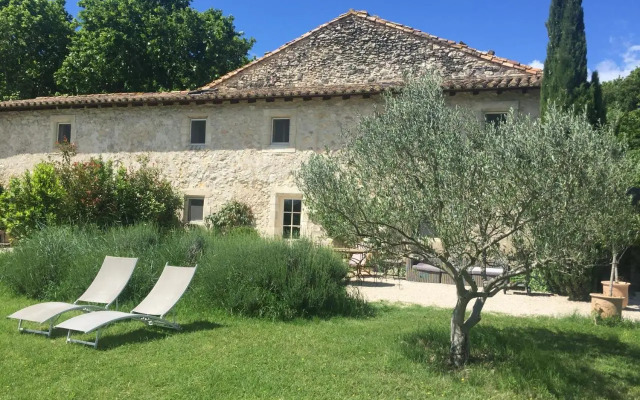 Maison de Charme Dans Domaine 17eme