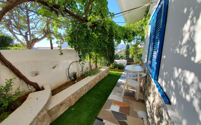 Panorama Studios & Apartments