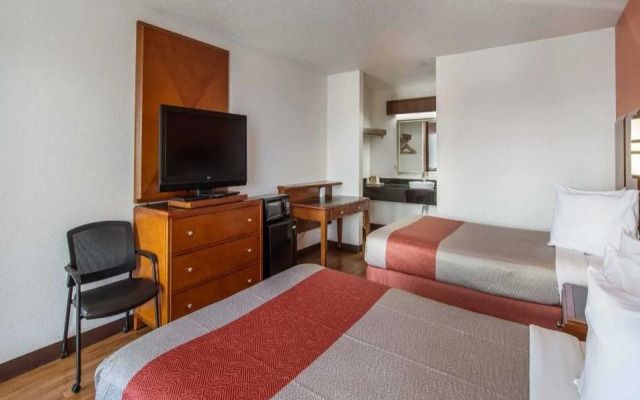 Motel 6 Van Buren, AR