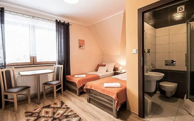 Sloneczny Dworek Guest House