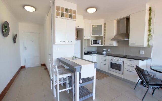 Romantic Beachfront Bachelor