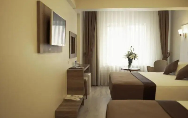 Line Suite Hotel
