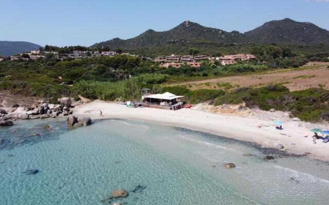 Villetta capo schiera 100 m dal mare