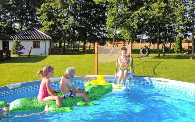 Holiday Homes, Gleznowko