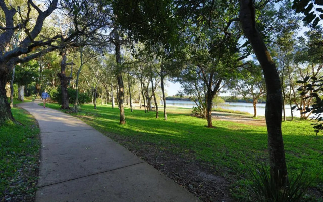 The Outlook U8/9 Hume Parade