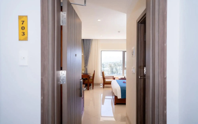 Navy Hotel Cam Ranh