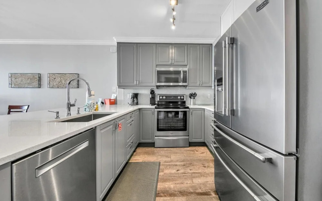 Twin Palms 1802