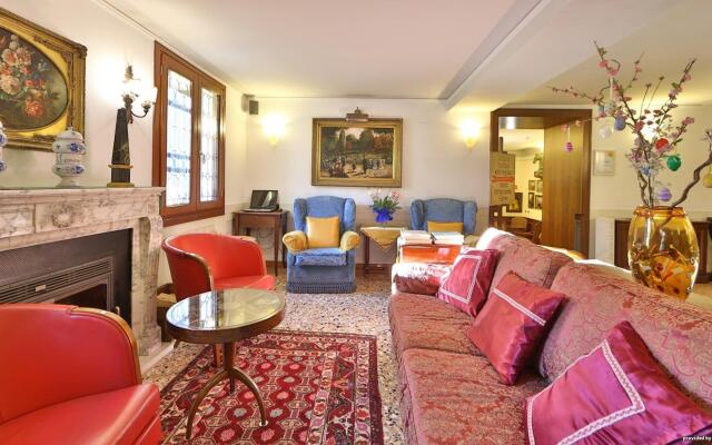 Unahotels Ala Venezia - Adults Only