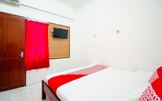 House 24 by OYO Rooms