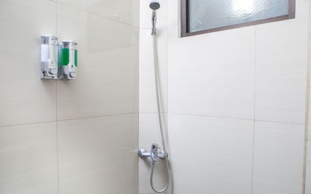 OYO 196 Horizone Residence