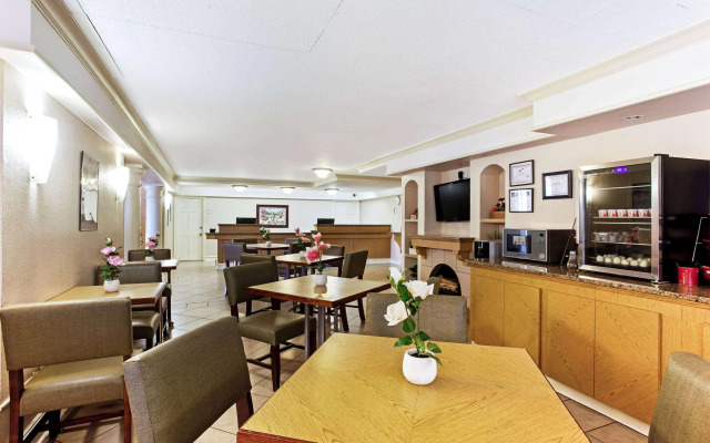 Rodeway Inn