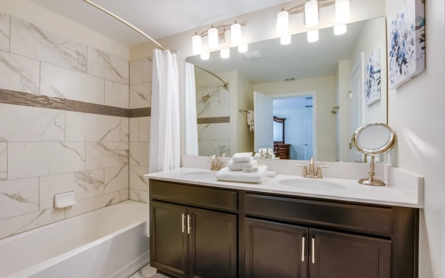 Lovely 4 Bed3 Bachampions Gatepool