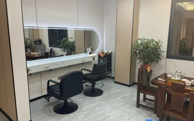 Taohuaxuan Apartment