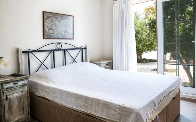 Important Group | Villa Daisy