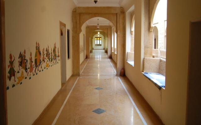 Hotel Narayan Niwas Palace