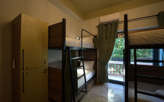 2115 Boutique Hostel