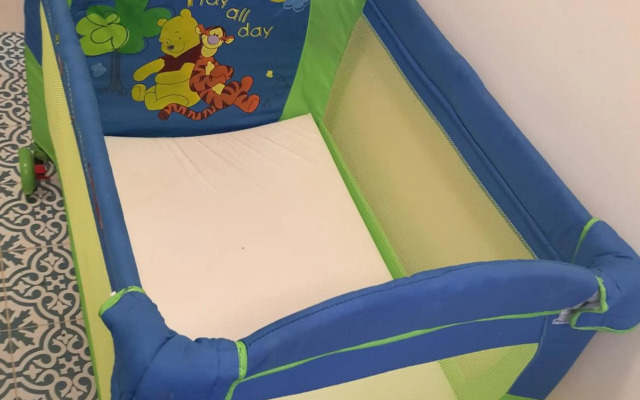 3 Stairs Only to Cozy Flat on Hillel st