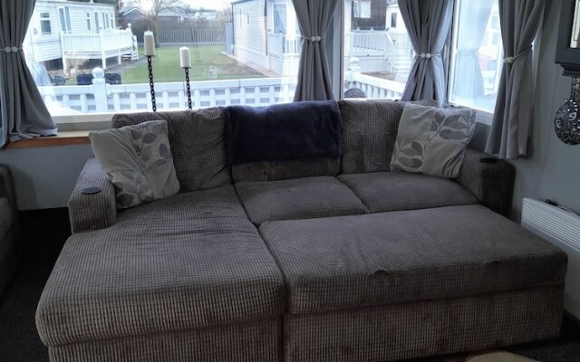 Charming 4-bedroom 8 Berth Caravan in Skegness