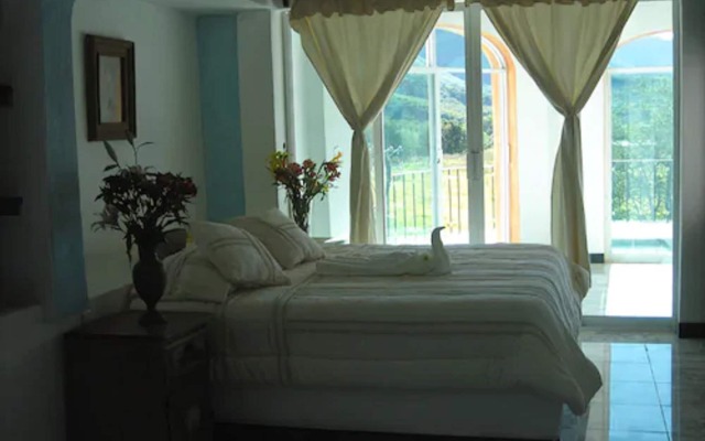 Hotel Hacienda la Puerta de Enmedio