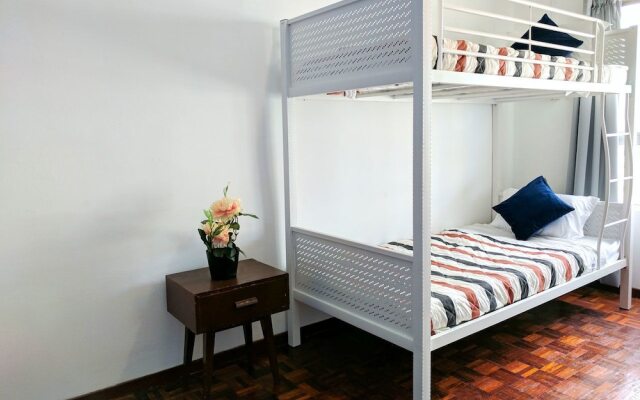 Themed Apartments @ Straits View Villas