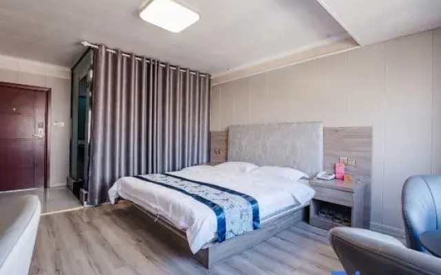 Yongcheng Shenzhou Hotel