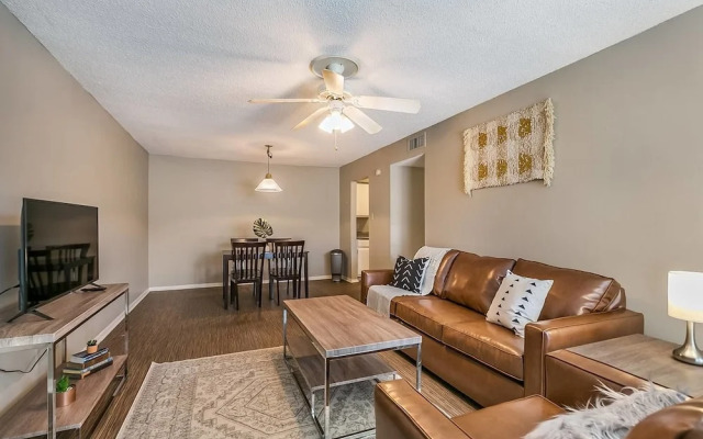 LSU Suite + Pool + Gym