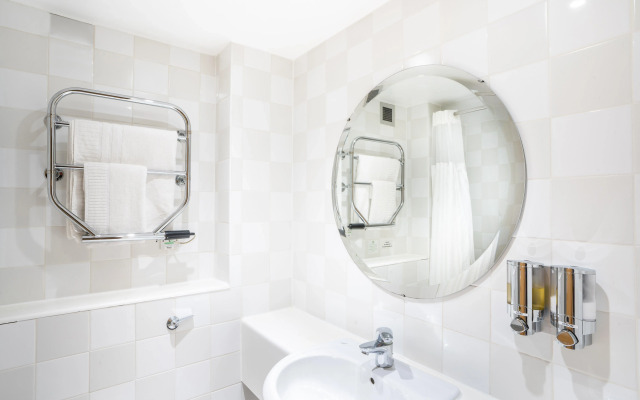 Holiday Inn Gloucester-Cheltenham by IHG