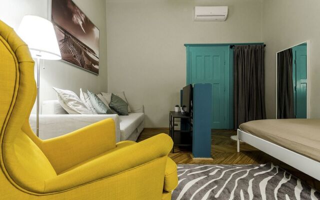 Saffron Apartment