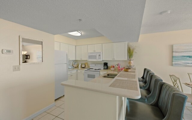 Pelican Beach 0207 1 Bedroom Condo