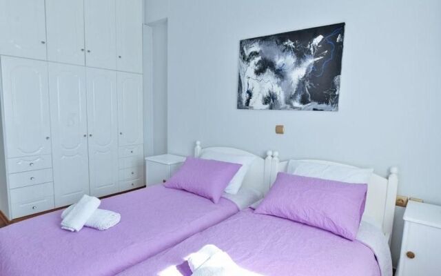 Charming 3-bedroom House in Tinos