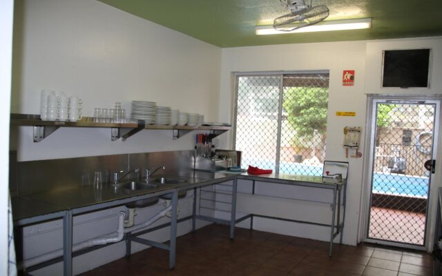 Crocodilly Inn - Hostel