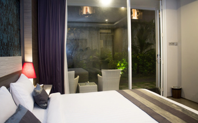 Transera Kamini Legian
