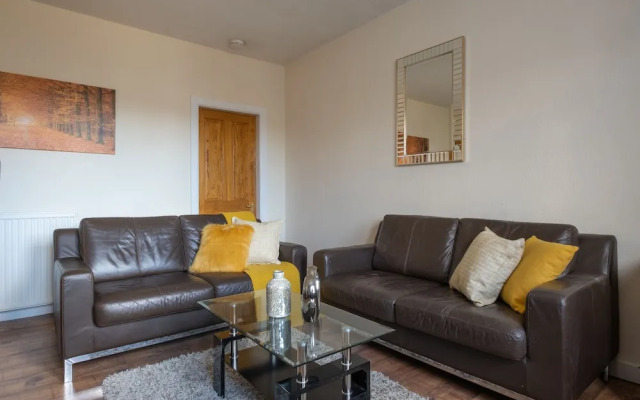 Novelty Suites - Roslin Street