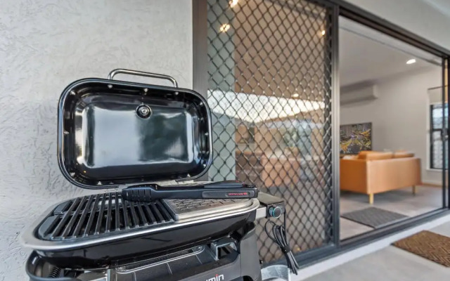 Trinity Oasis Spa BBQ Family Retreat