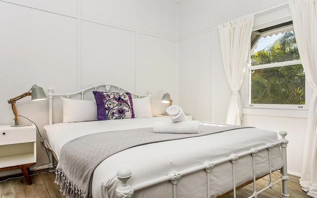 Your Luxury Escape - White Oak