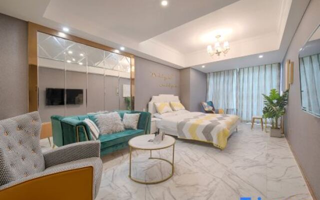 Pengcheng Apartment