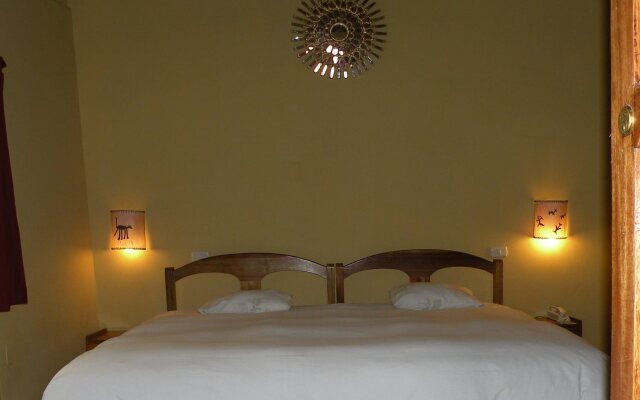 Orquidea Real Hostal