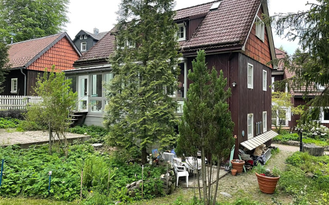 Liebevoll eingerichtetes Ferienhaus mit großem Garten
